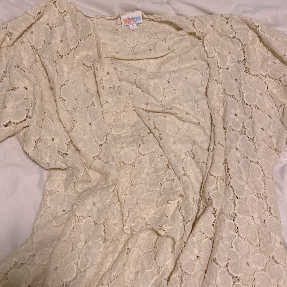 LuLaRoe Shirley off white lace